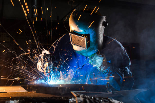  Sheffield, IA Welder Pros